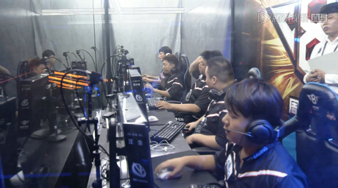 Fnatic 对阵 3DMAX , Legacy vs FUT 在 CS 亚洲锦标赛 2025 四分之一决赛